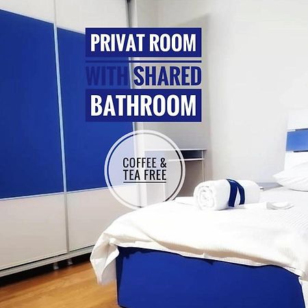 Bus Station Hostel Priştine Dış mekan fotoğraf