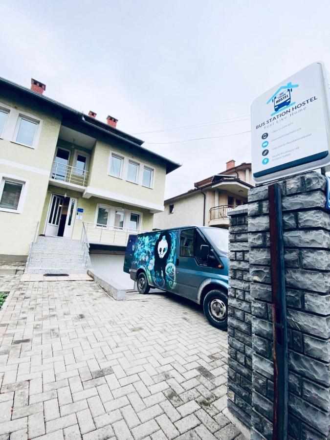 Bus Station Hostel Priştine Dış mekan fotoğraf