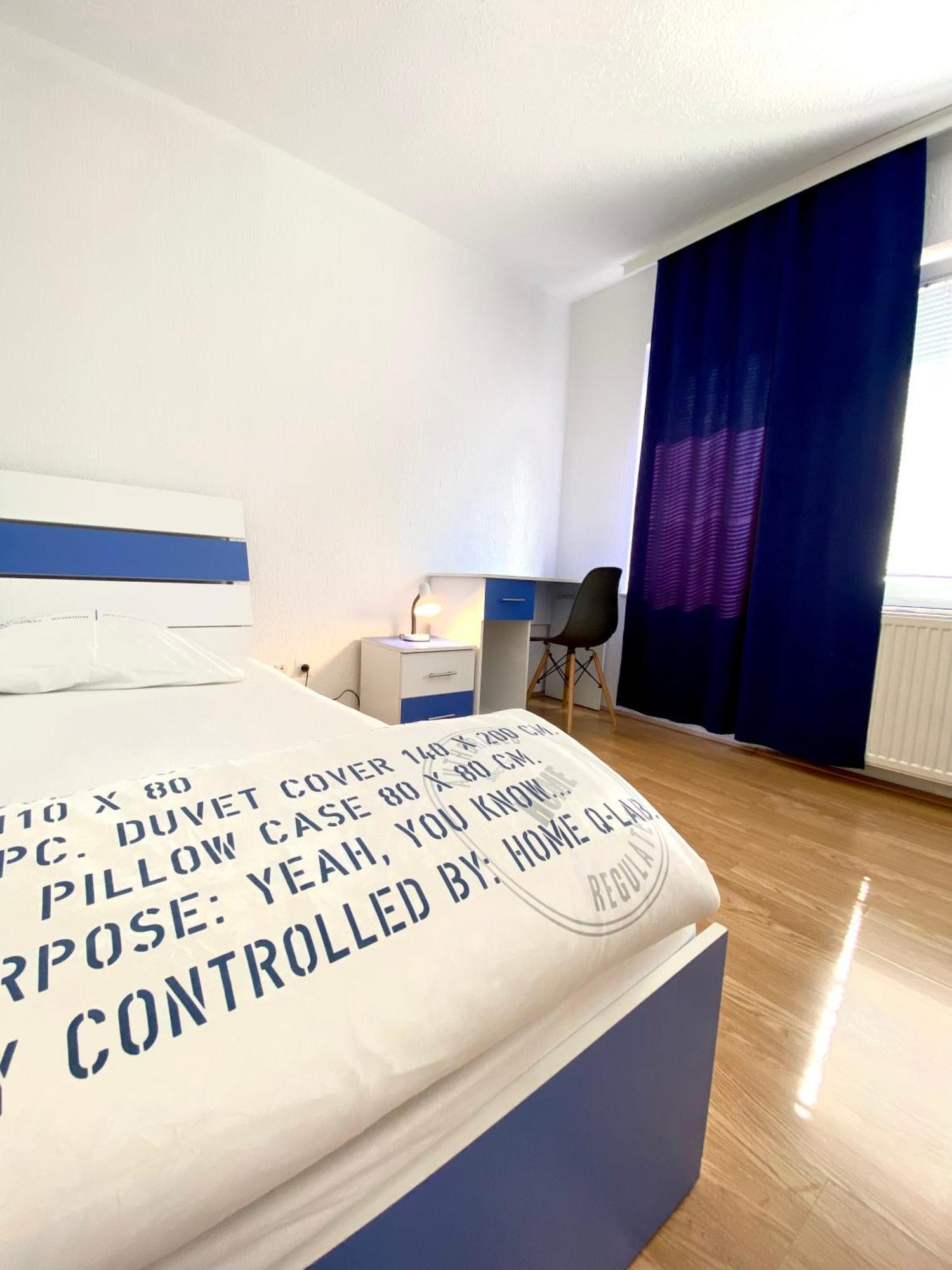 Bus Station Hostel Priştine Dış mekan fotoğraf