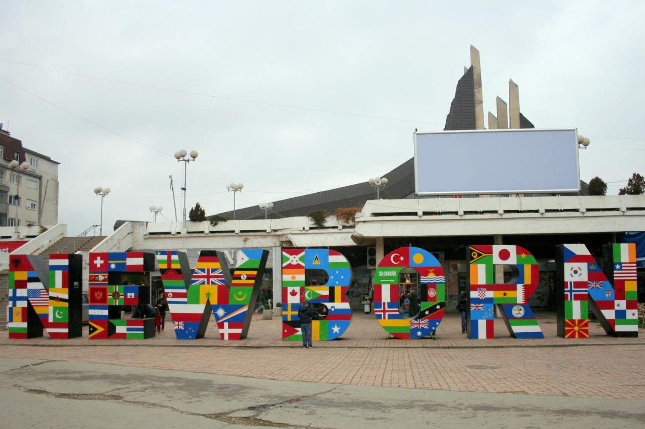 Bus Station Hostel Priştine Dış mekan fotoğraf